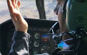 Vliegen met een JetRanger met HeliSas autopilot