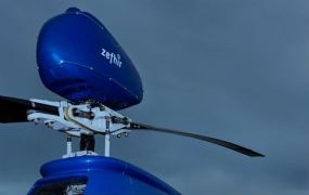 WERELDPREMIERE: Zefhir helikopter maakt succesvolle noodlanding met parachute