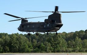 Chinook CH-47D test twee GE T408 turbines: 54% meer vermogen