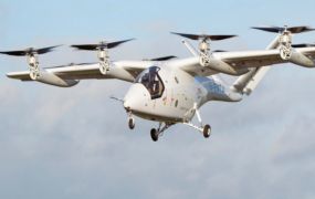 Vertical start 2025 met bemande eVTOL volvermogen maneuvers 