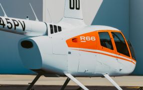 Robinson stelt zijn nieuwste militaire trainer voor
