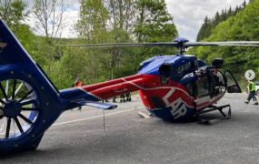 ALERT: LAR Airbus H145 maakt harde landing na botsing met takken