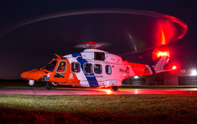 Nieuwe Kustwachthelikopter staat s 'nachts paraat